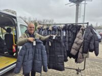 Îmbracă un copil